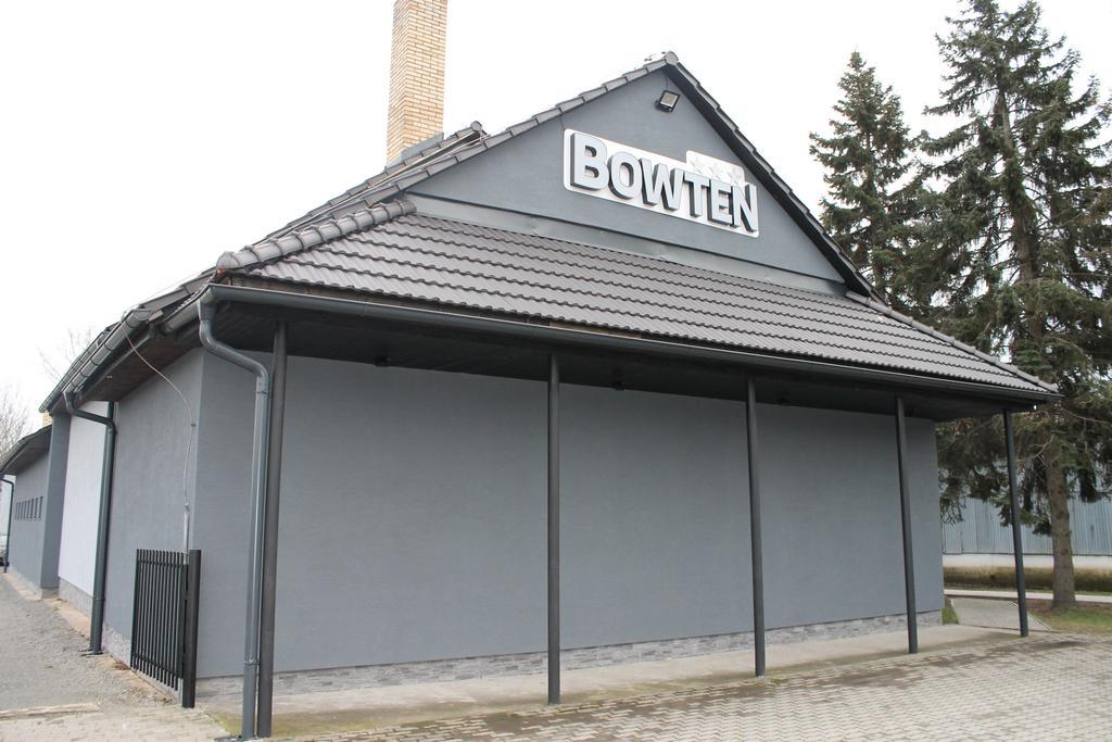 Penzion Bowten Secovce Экстерьер фото